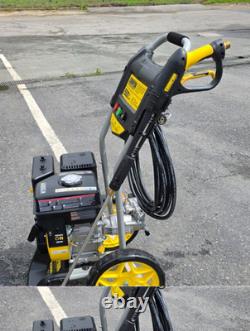 Champion 2600 PSI 179 Bar 196cc Engine, 8.3 LPM AR Pump Petrol Pressure Washer