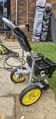 Champion Petrol Pressure Washer Jet Wash Patio Cleaner 179Bar 2600PSI Hose Power