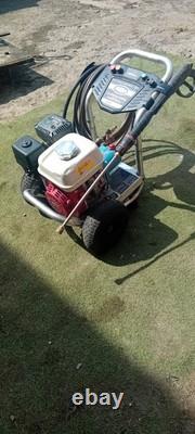 LAVEUR À HAUTE PRESSION HONDA À ESSENCE 3200psi
