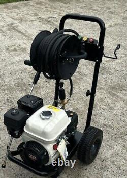 Laveuse haute pression Jetmac Honda GP200 à essence 2700 Psi 12 LPM